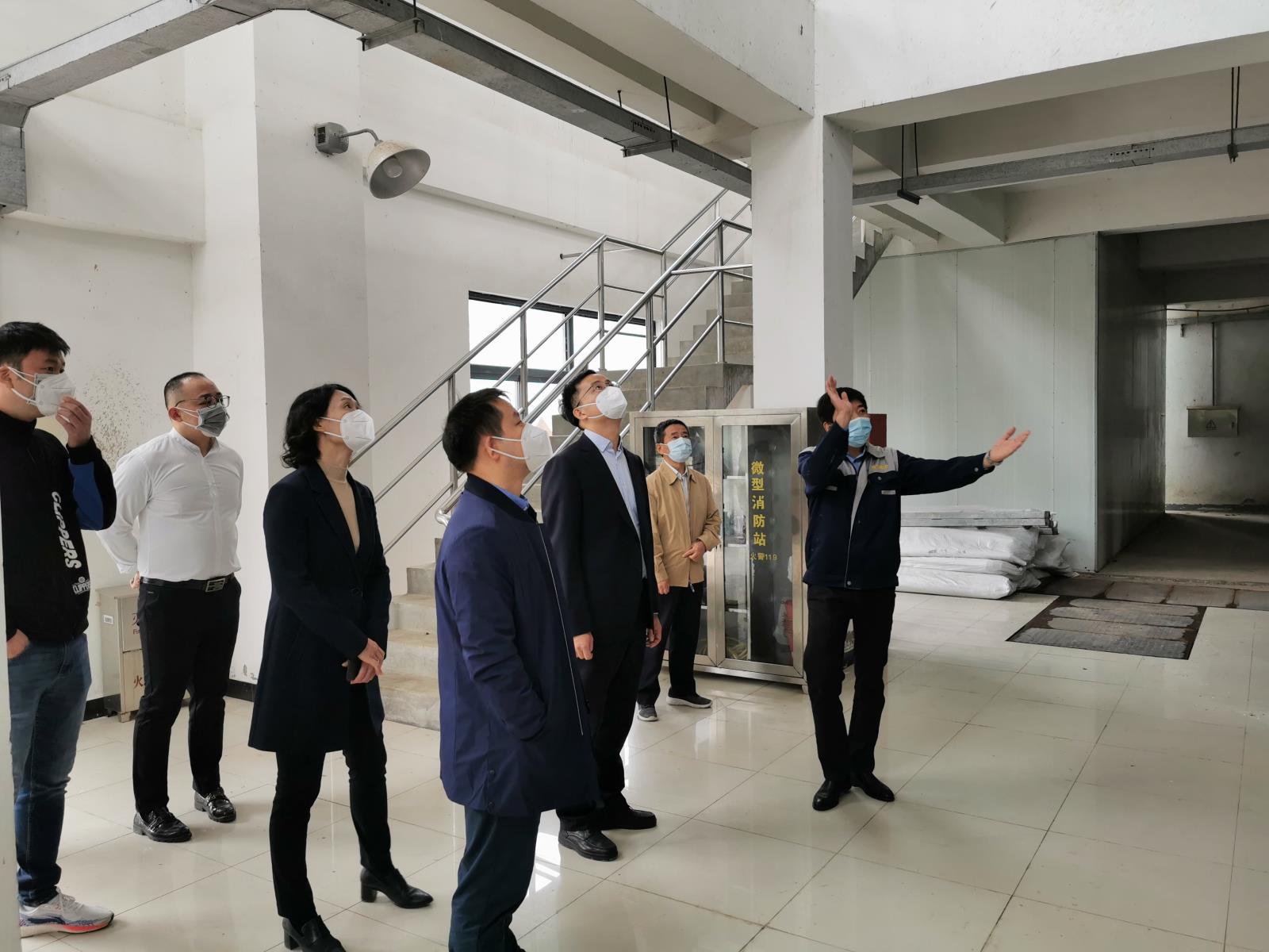 觀摩2.jpg 觀摩2.jpg