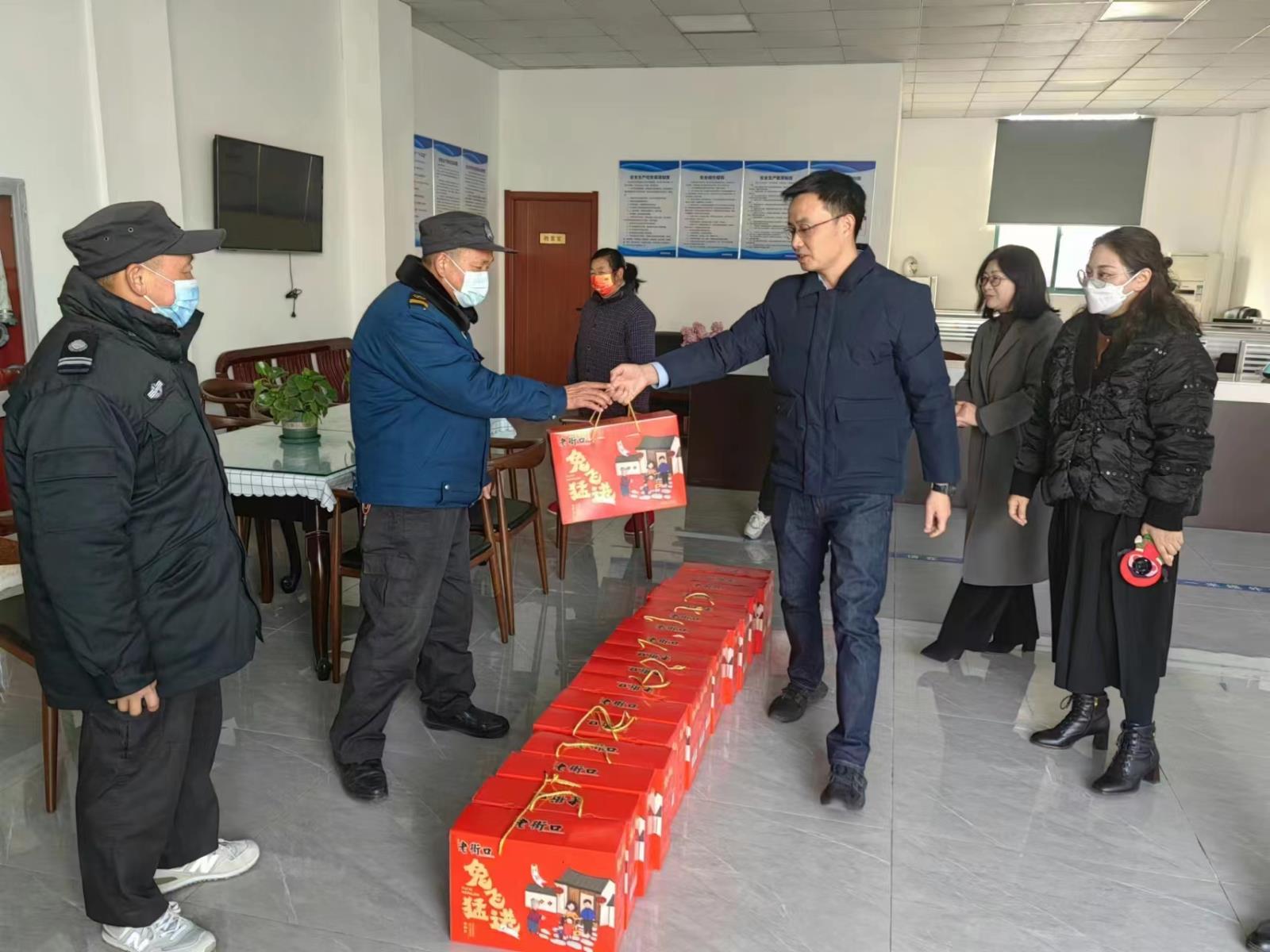 73e72f7718976cd8c35b58e5e00e21e.jpg 73e72f7718976cd8c35b58e5e00e21e.jpg